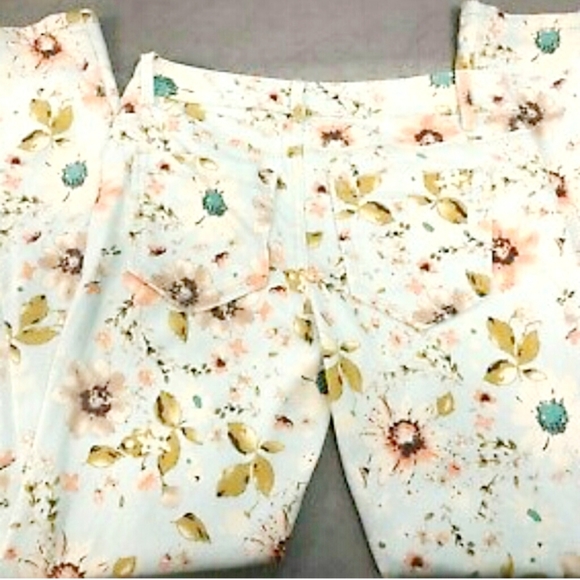 VANILLA STAR Floral Print Skinny Midrise Jeans NWT - Picture 4 of 8